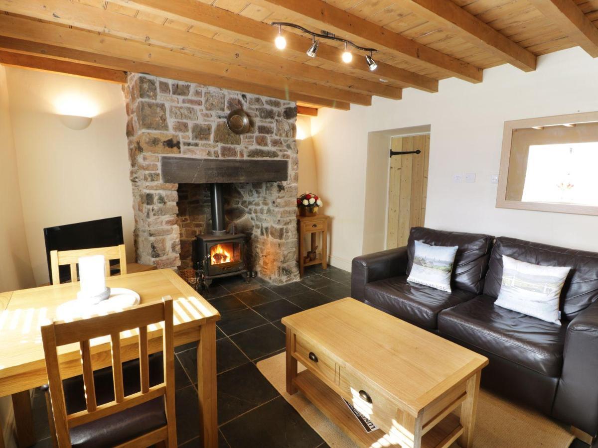 Menai Cottage Llanfairpwllgwyngyll Exteriér fotografie